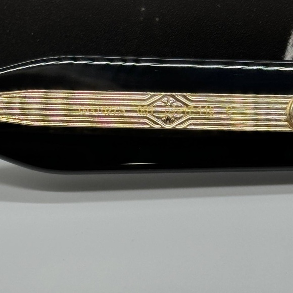 NEW GG1527S 001 GUCCI BLACK GREY OVAL WOMEN GUCCI SUNGLASSES - Picture 9 of 12